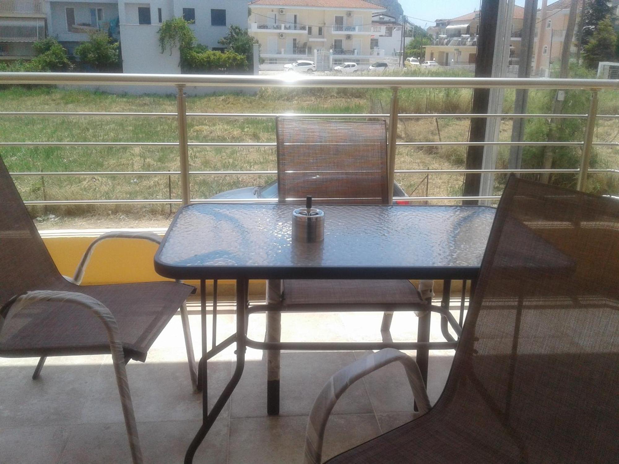 Καινούριο Σπίτι Σε Ήσυχη Τοποθεσία Lägenhet Nafplion Exteriör bild